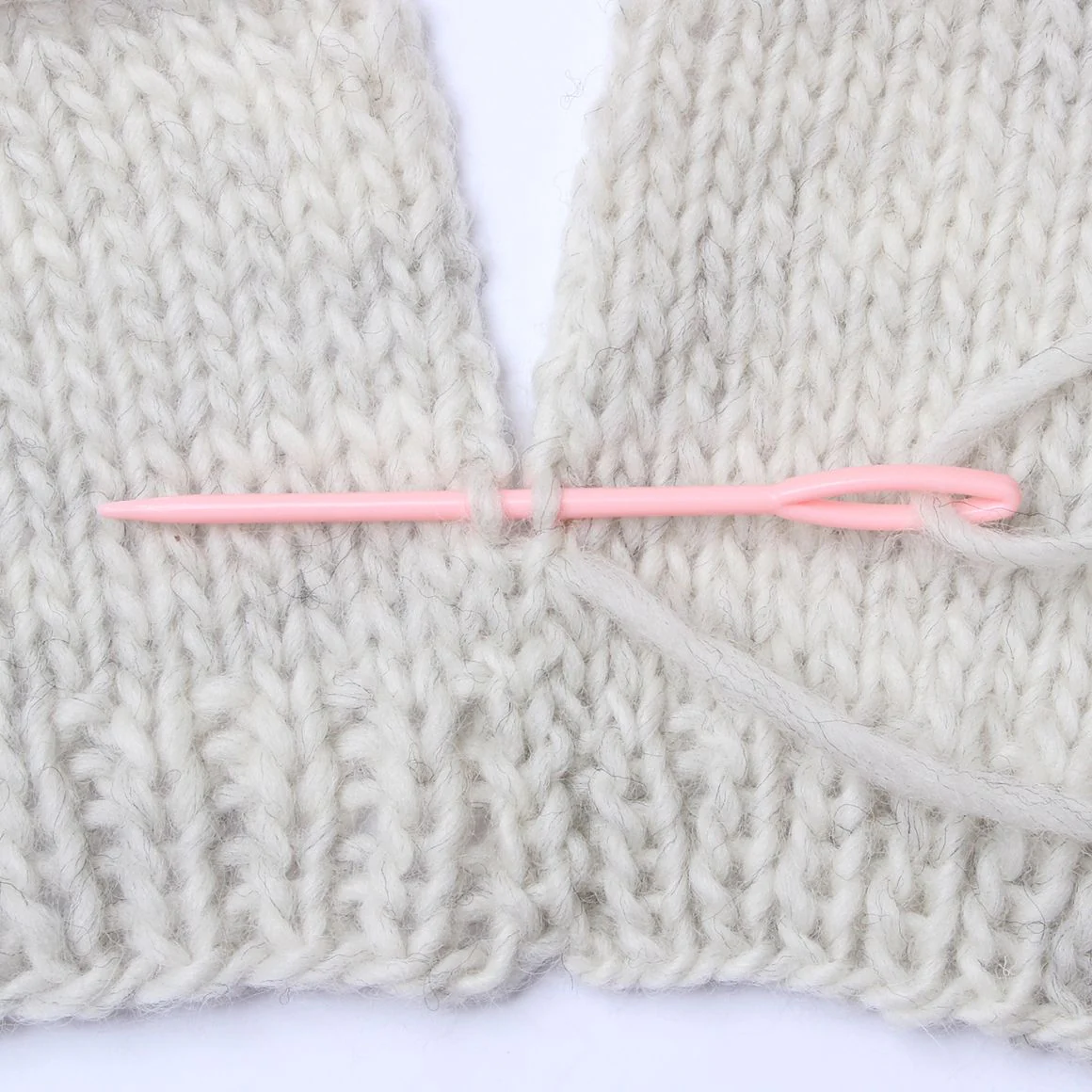 Wool Needles/Tapestry in Plastic - Image 3