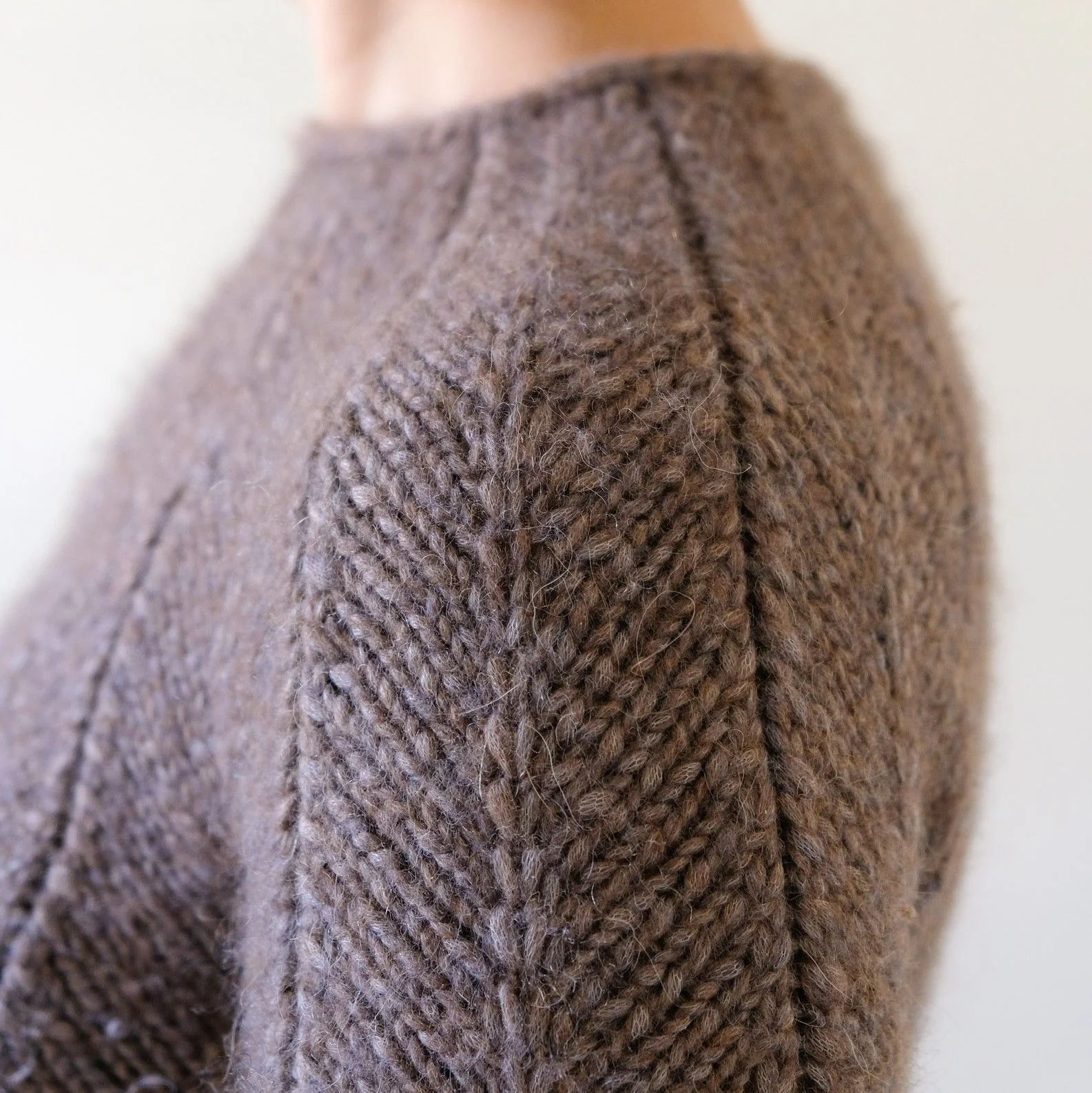 Folly Dolly - Sweater - Image 3