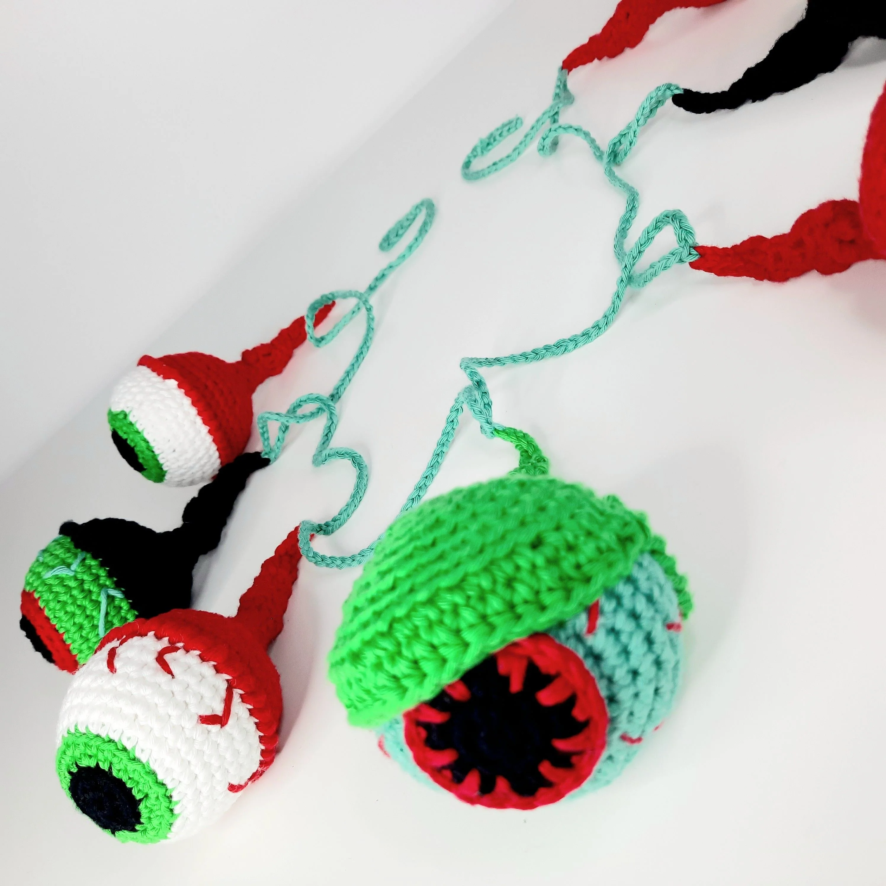 Eyeball Garland - Decorations - Image 6