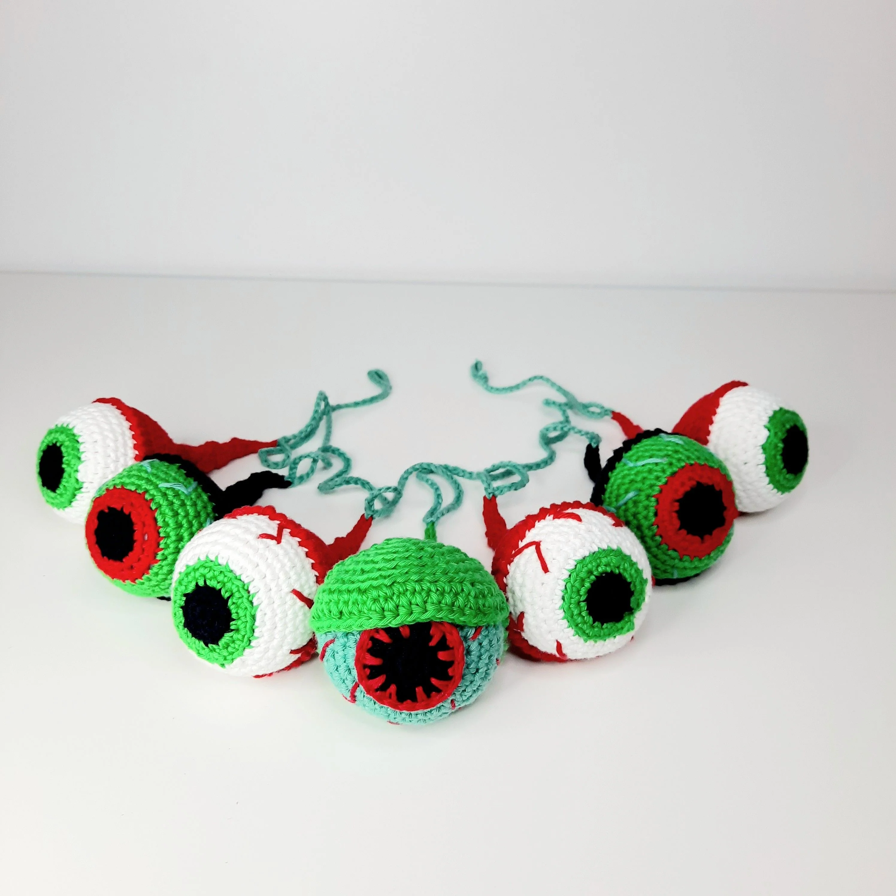 Eyeball Garland - Decorations - Image 7