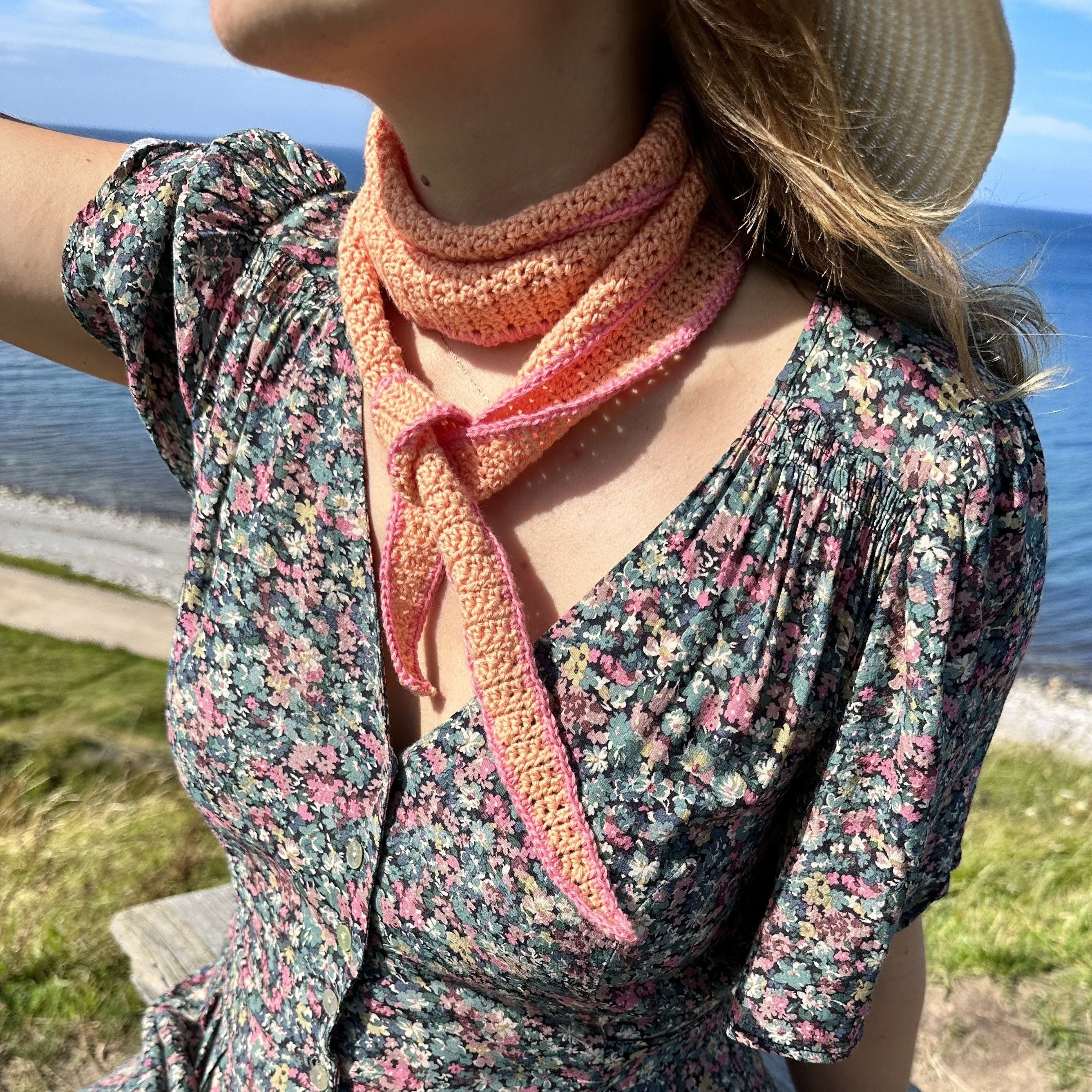 Croissant - Scarf - Image 4