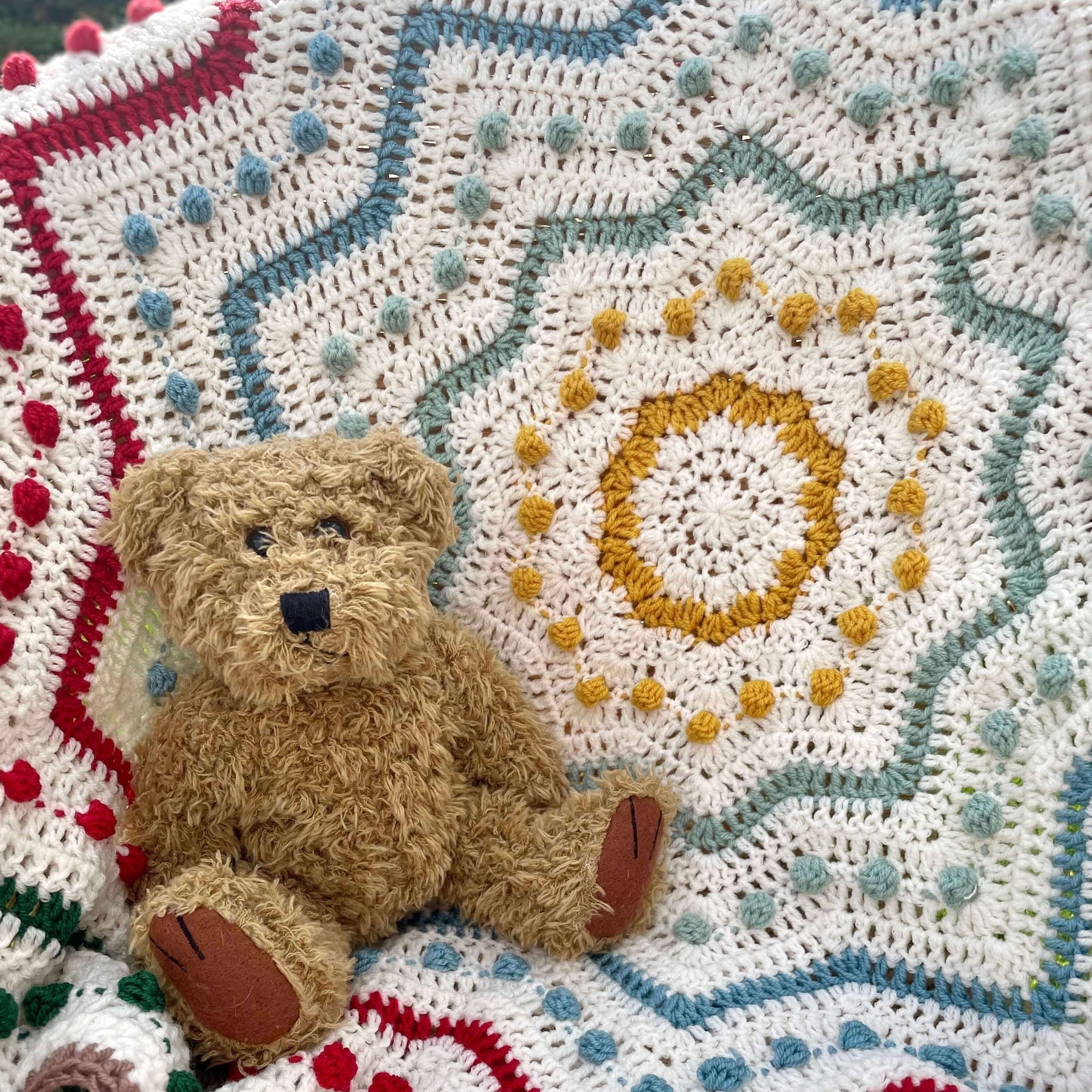 Candy Dot Star - Blanket - Image 5